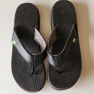Sanuk Black Sandals with Green Tag